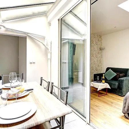 244 Saint Dominique - Superb Appartamento *